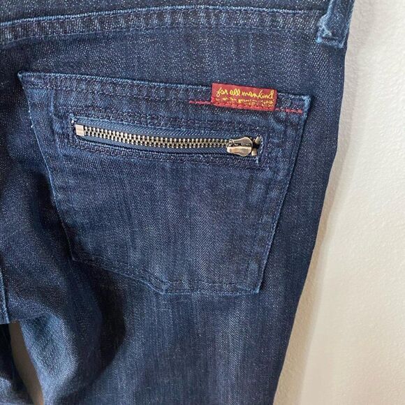 7 For All Mankind Gwenevere Denim Zippered Low Rise Dark Wash Capri Pants, 29x21 - Picture 6 of 8